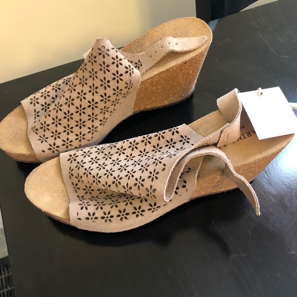 Wedge shoe